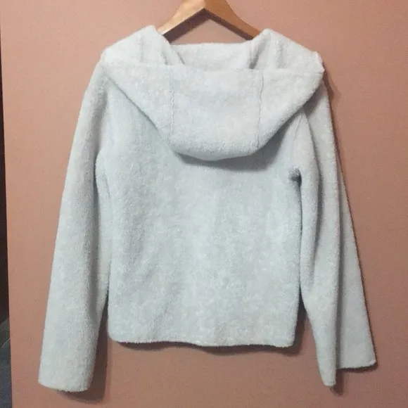 CAbi Super Soft Alpine Hooded Coat Size Medium - Image 4