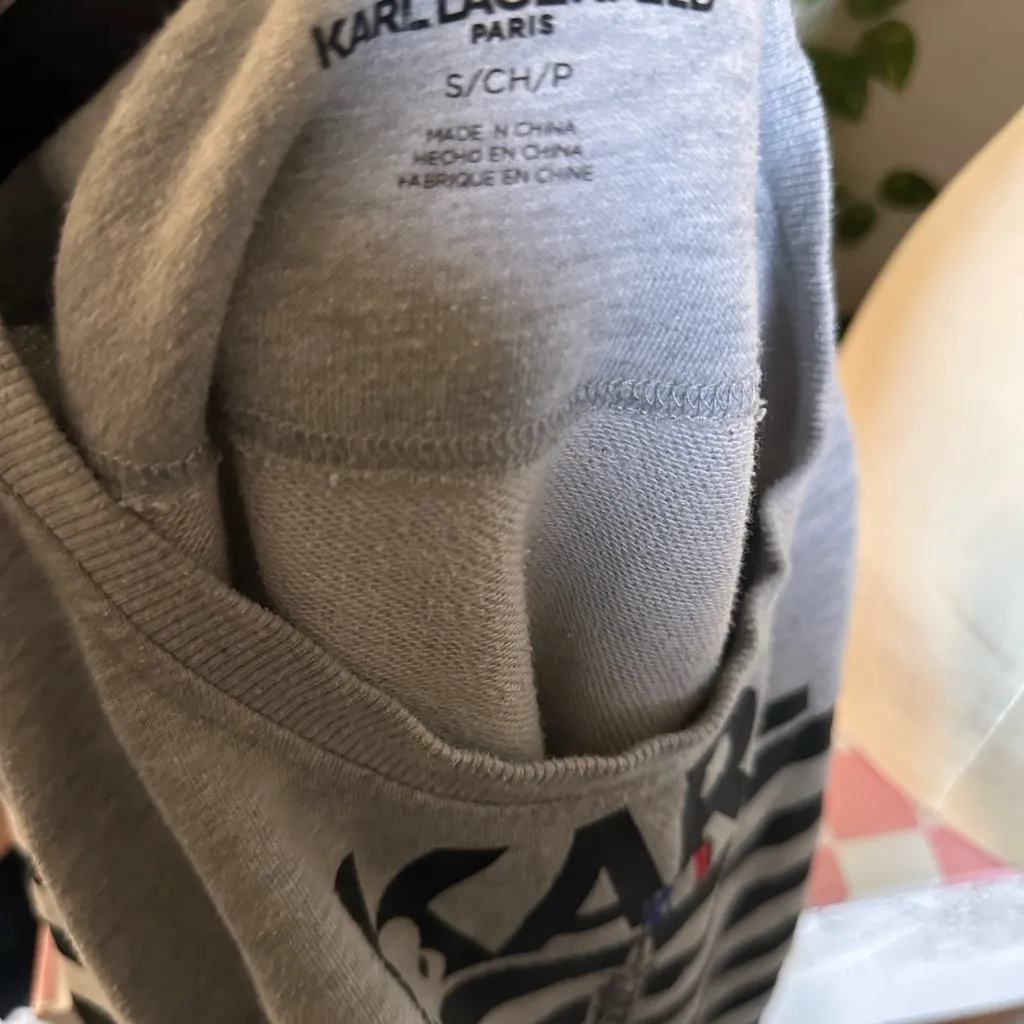 Karl Lagerfeld Gray and Black Eiffel Tower Sweater - Image 5