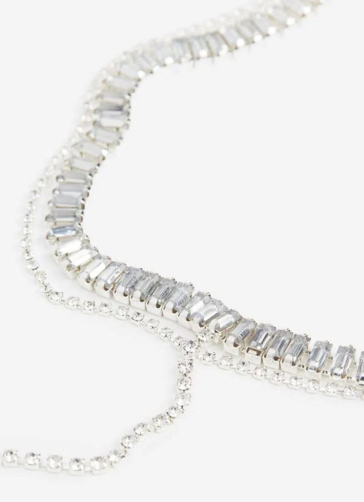 H&M Short Double Strand Necklace  - Image 3