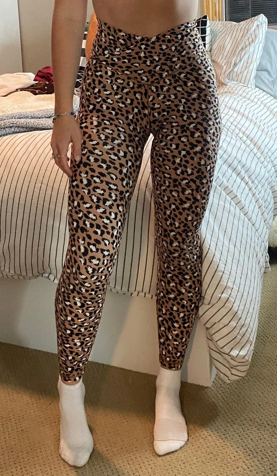 Aerie high waisted crossover cheetah print leggings - Image 3