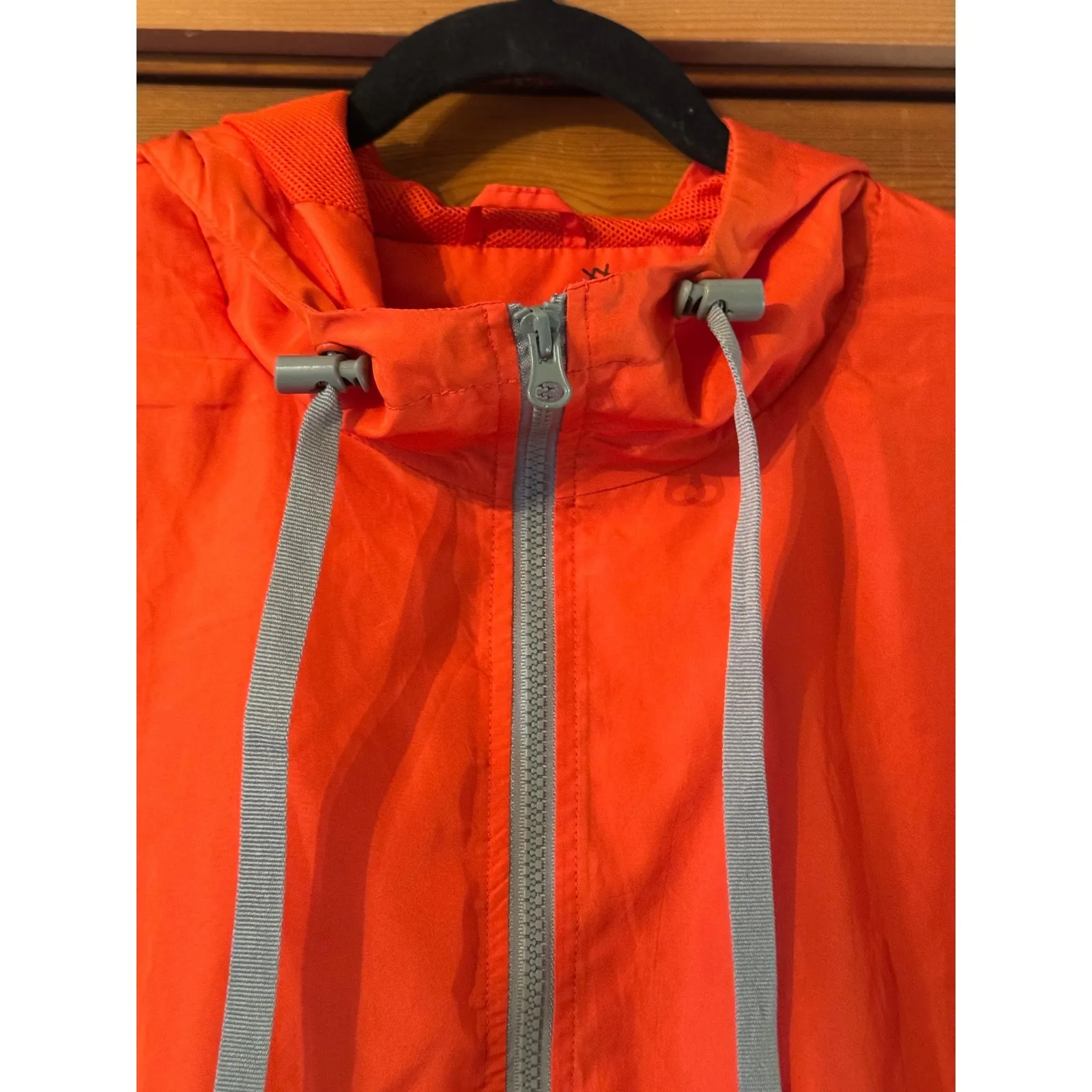 ZYIA Active Women's Coral Orange Full Zip Running Windbreaker Jacket Size M - Image 6
