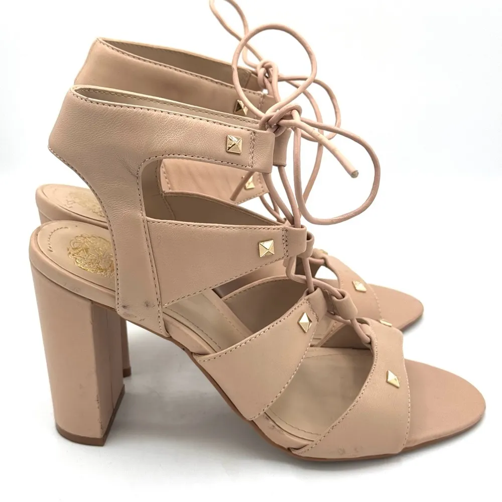 VINCE CAMUTO Meadoe Bare Kiss Nude Strappy Lace Up Heels Gold Studs Size 7.5 - Image 3
