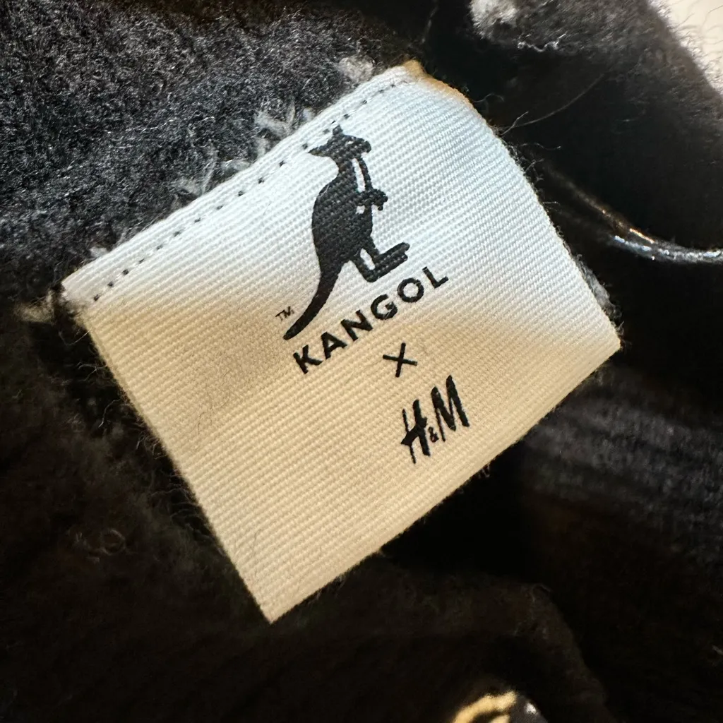 HM *NWT* x Kangol Black and White Logo Sweater for Women - Image 4