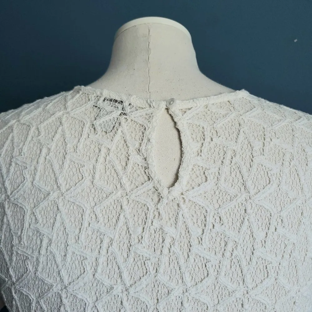 hinge Lace Peplum Crewneck Top - Image 5