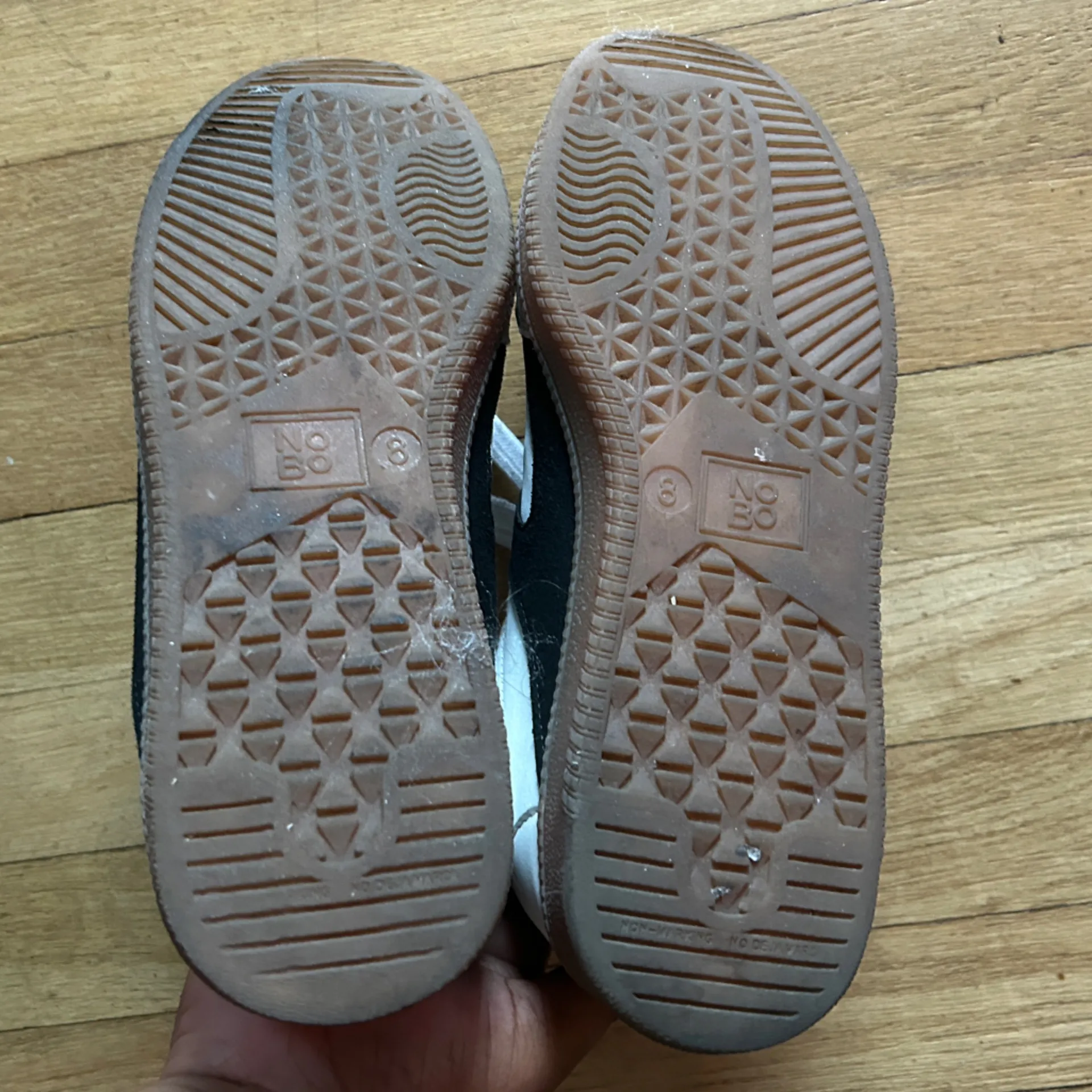 Fitness Gym Running Lounge Athletic Women’s No Boundaries White Casual Sneakers - Image 5