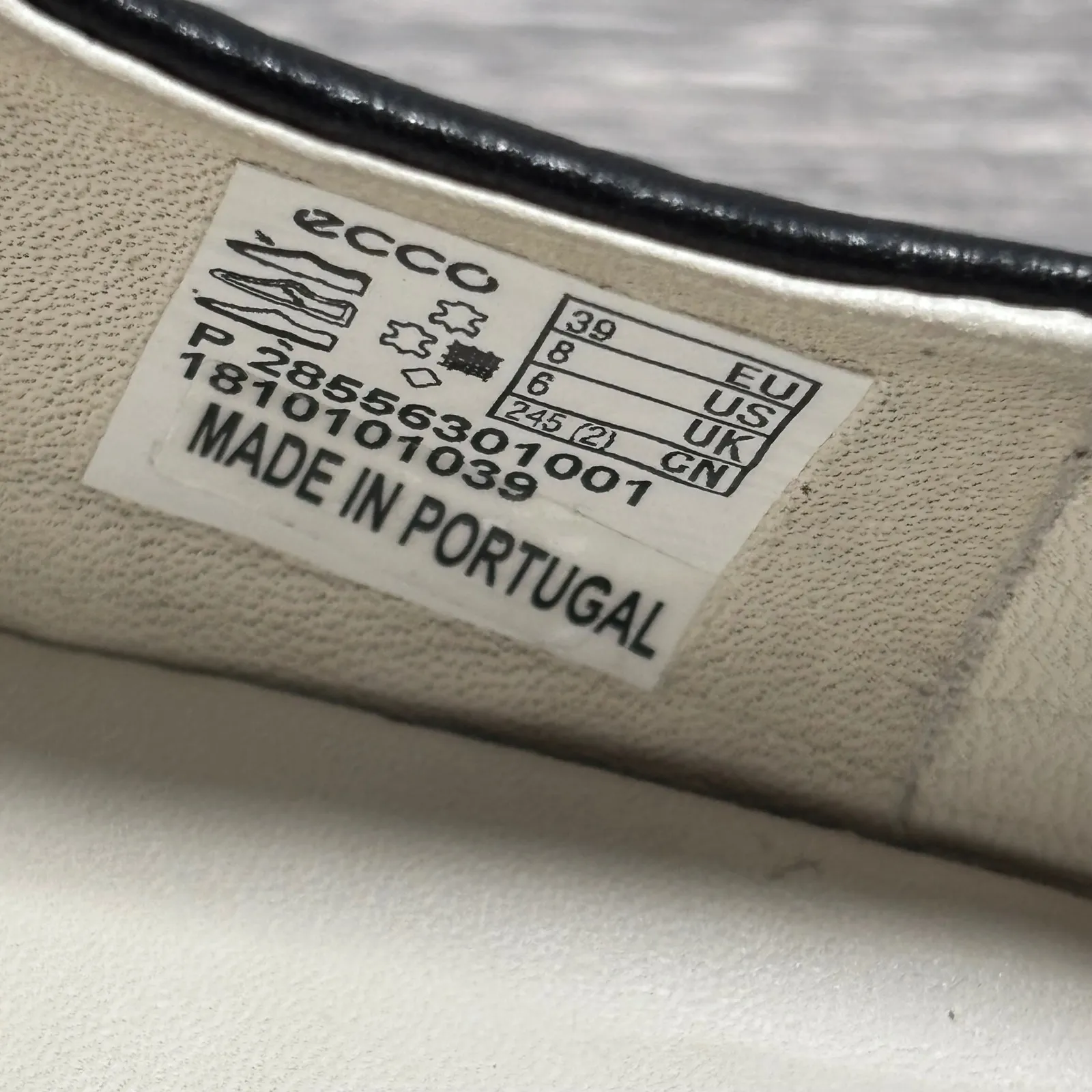 Ecco Black Leather 
Gillian Pointe Slip On US 8-8.5 EU 39 - Image 3