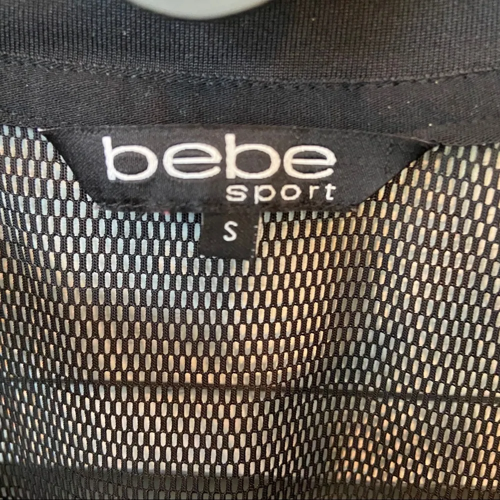 Bebe Sport Short Sleeve Mesh Top. Size Small. - Image 7