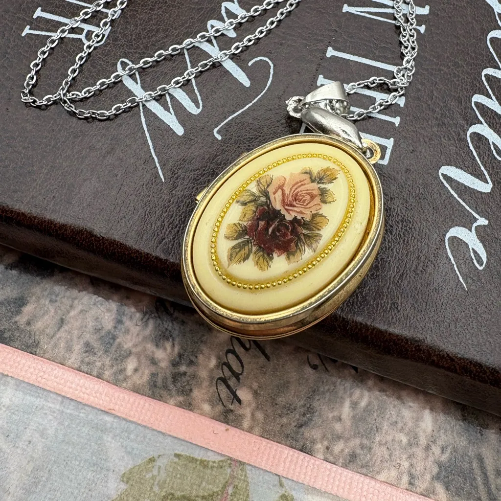 Floral Vintage Locket Necklace Mixed Metals Gold - Image 3