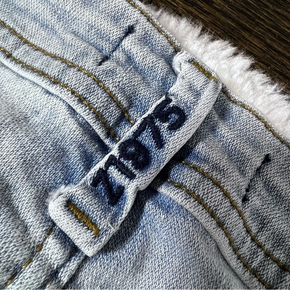 Zara Z1975 Basic Denim Distressed Fringe Hem Skinny Jeans - Image 10