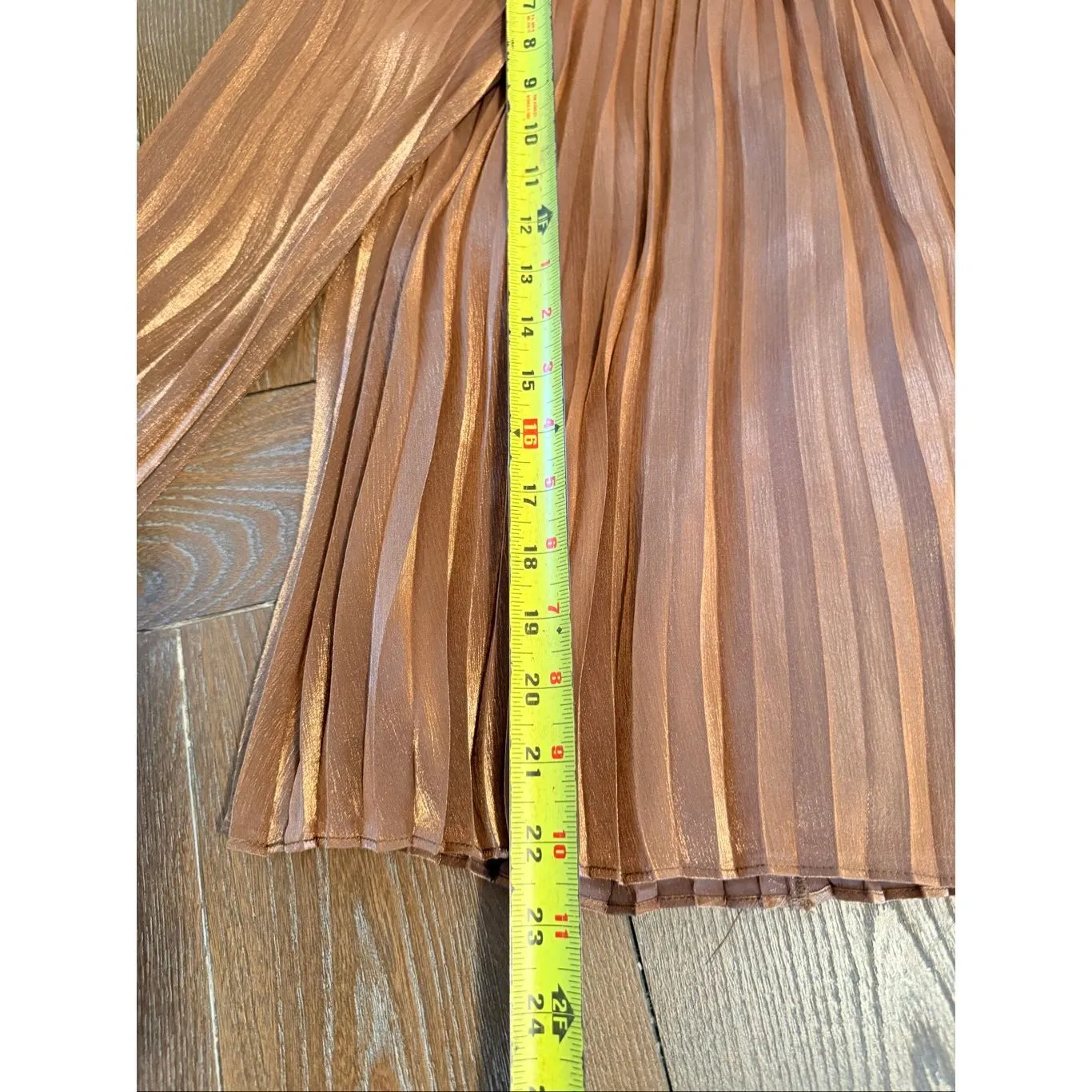 Current Air Gold Pleated Top Size XS - Image 6