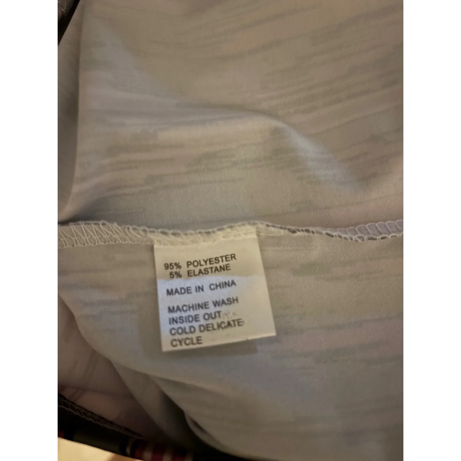 Tracy Negoshian Women's M 3/4 Sleeve‎ Ikat Print V Neck Shift Dress - Image 5