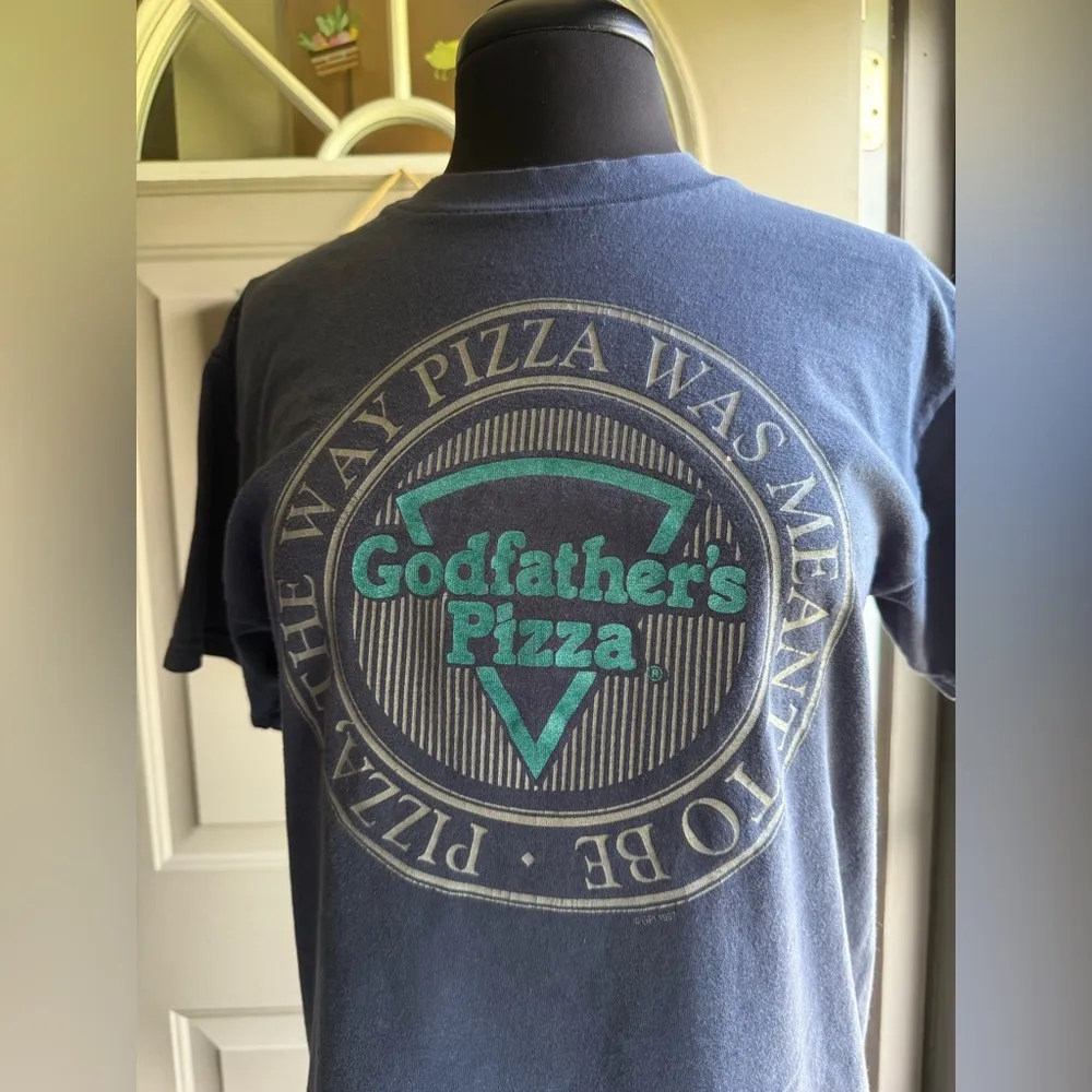 Vintage 1997 Godfather’s The Way Pizza Was Meant To Be logo T - Image 3
