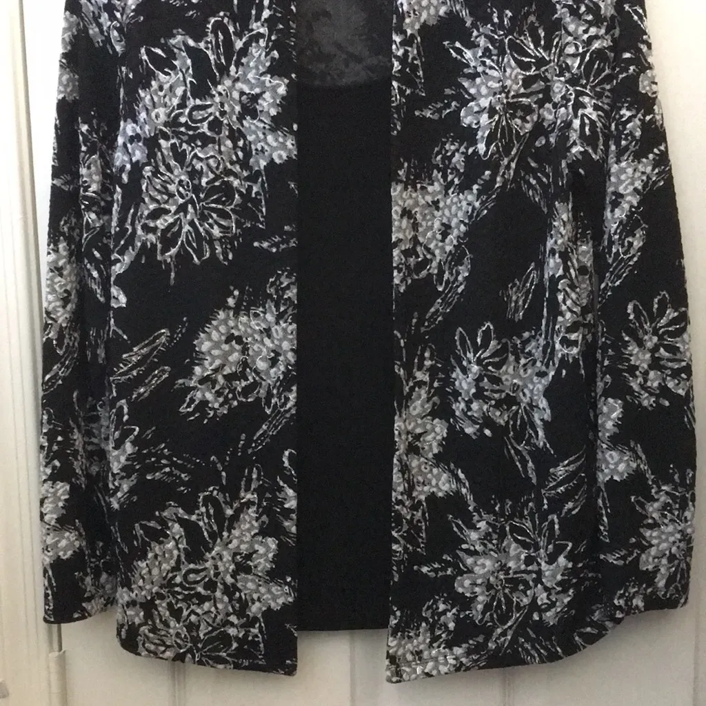 FINAL MARKDOWN Ladies’ JM Collection 1-pc w/2-pc Look Top (S) - Image 3