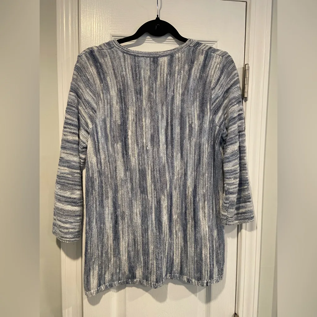 J. Jill Size M Blue White V Neck Long Sleeve Lightweight Split Hem Sweater Size M - Image 6