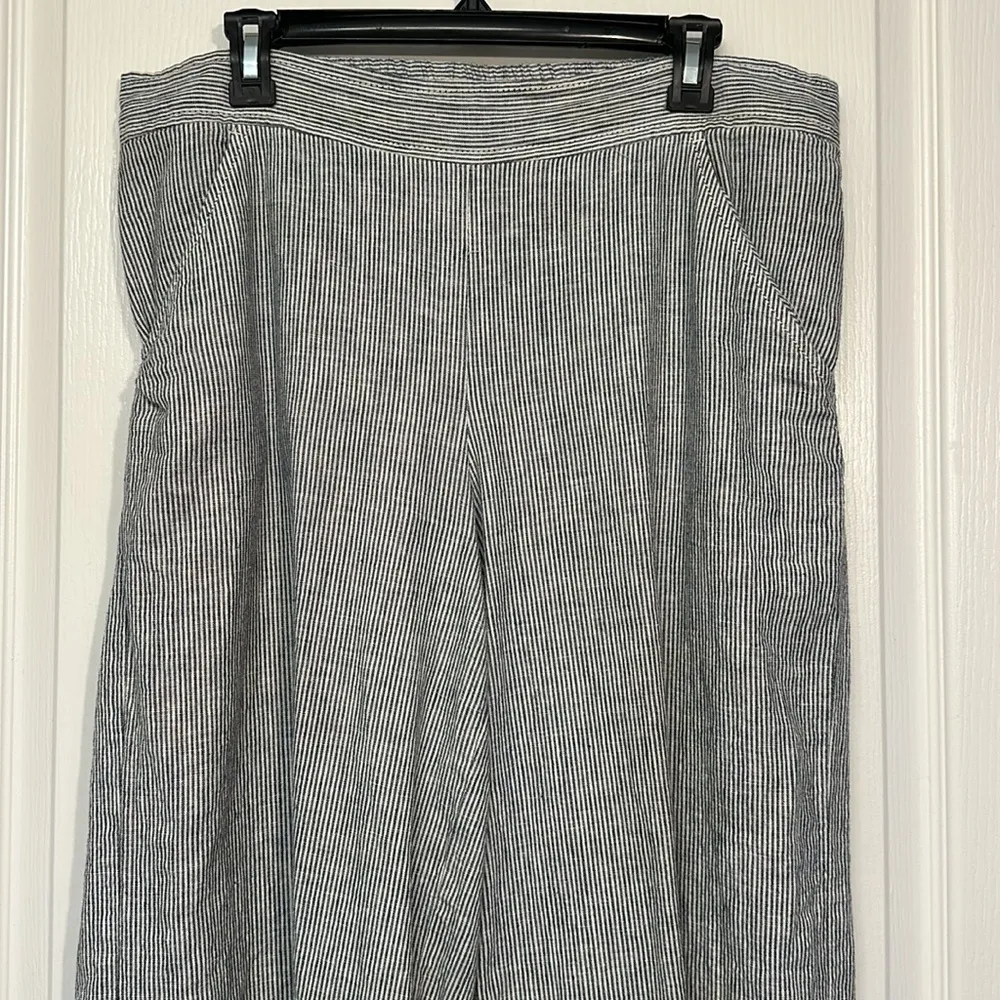 Max Studio Navy White Stripe Cropped Bohemian Linen Pants Size XL EUC #DS-0330 - Image 2
