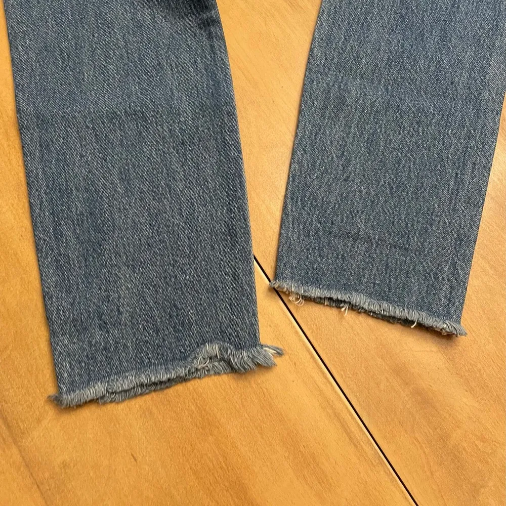 Levi's Premium Denim Wedgie Icon Athens Hera High Rise Raw Hem Jeans 26 NWT - Image 8