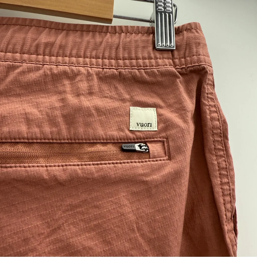 Vuori Ripstop Pant Two Way Organic Stretch Pants in Light Terracotta Sz M - Image 11