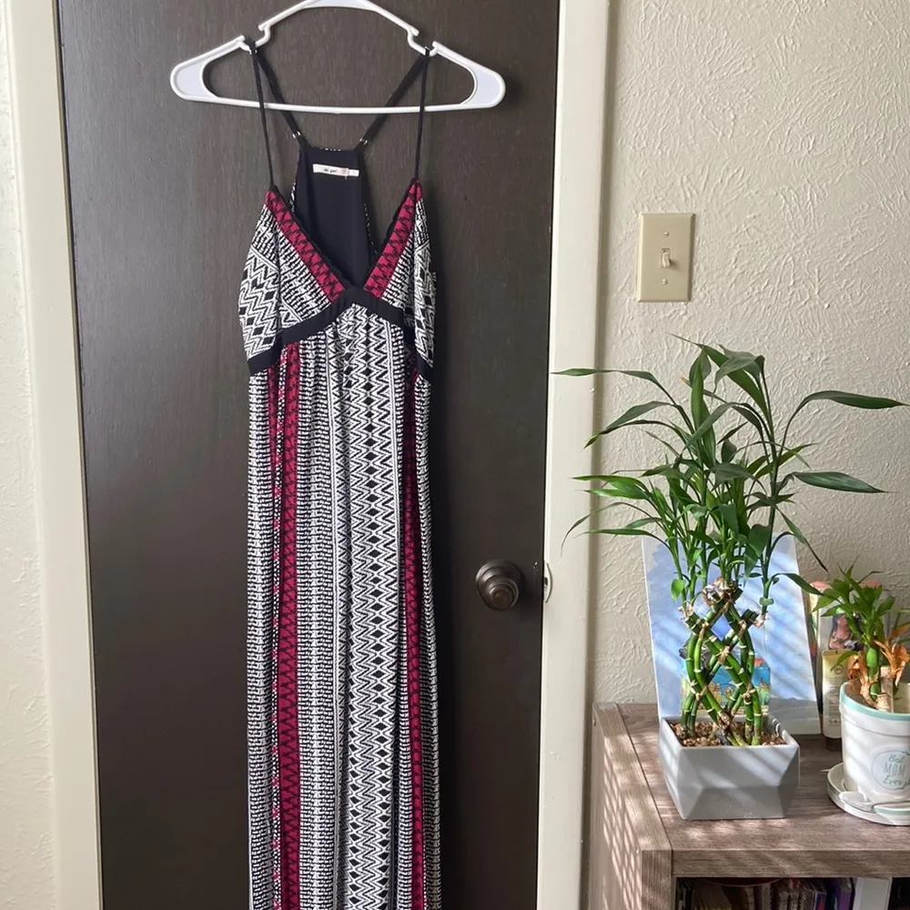 Francesca’s Mi Ami Julian border print Maxi dress - Image 4