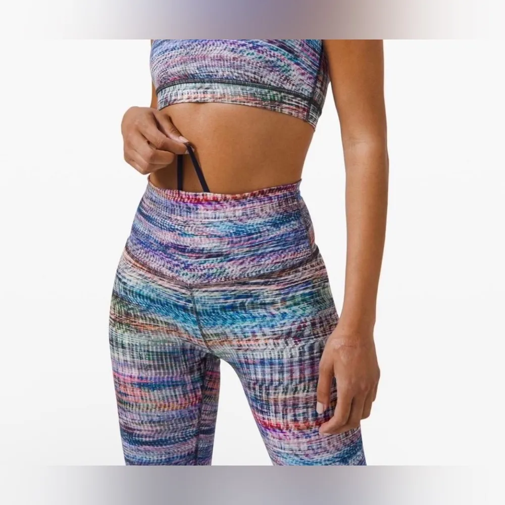 Lululemon Wunder Train High Rise Crop 21” Oasis White Size 6 - Image 3