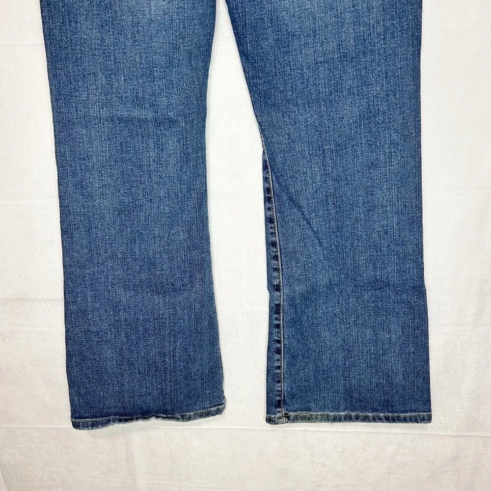 Levi's 519 Flare Denim Blue Jeans Junior Size 11 Short (32x29) Mid-Rise - Image 6