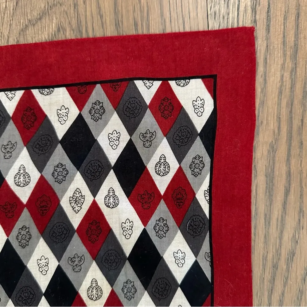 Souleiado Provencal Cotton Diamond Paisley Print Scarf Red Multicolor 18.25" sq - Image 5