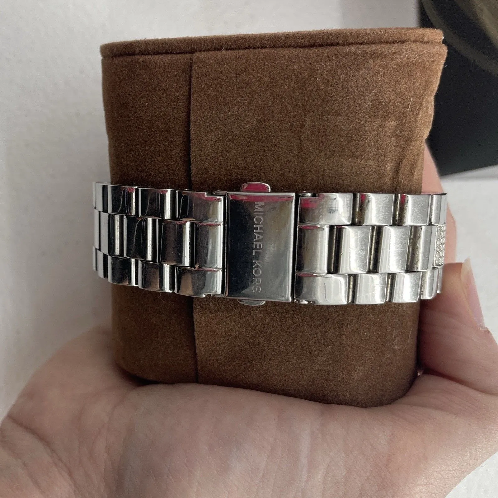 Michael Kors Watch Women's Runway Chronograph SSWhite Crystal Silver Tone Dial - Image 10