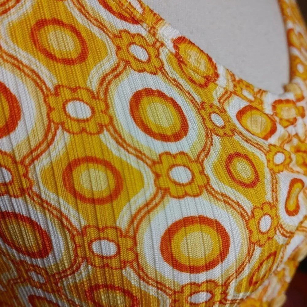 Jolie And Joy NWT Size Medium M Floral Crop Top Vibrant Bright Orange Red White - Image 6