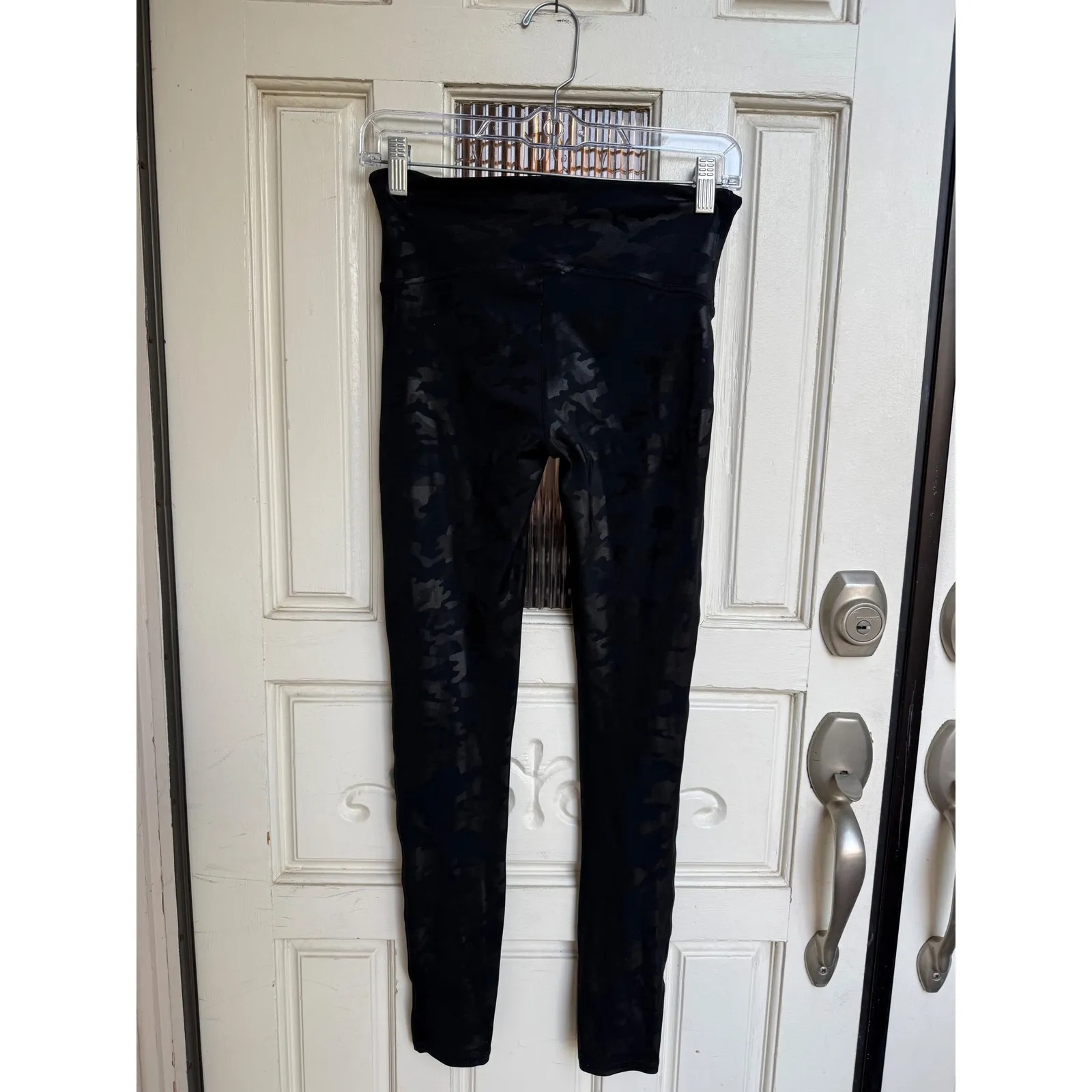 SPANX Black Camouflage High‎ Waist Active Leggings Size Medium - Image 2