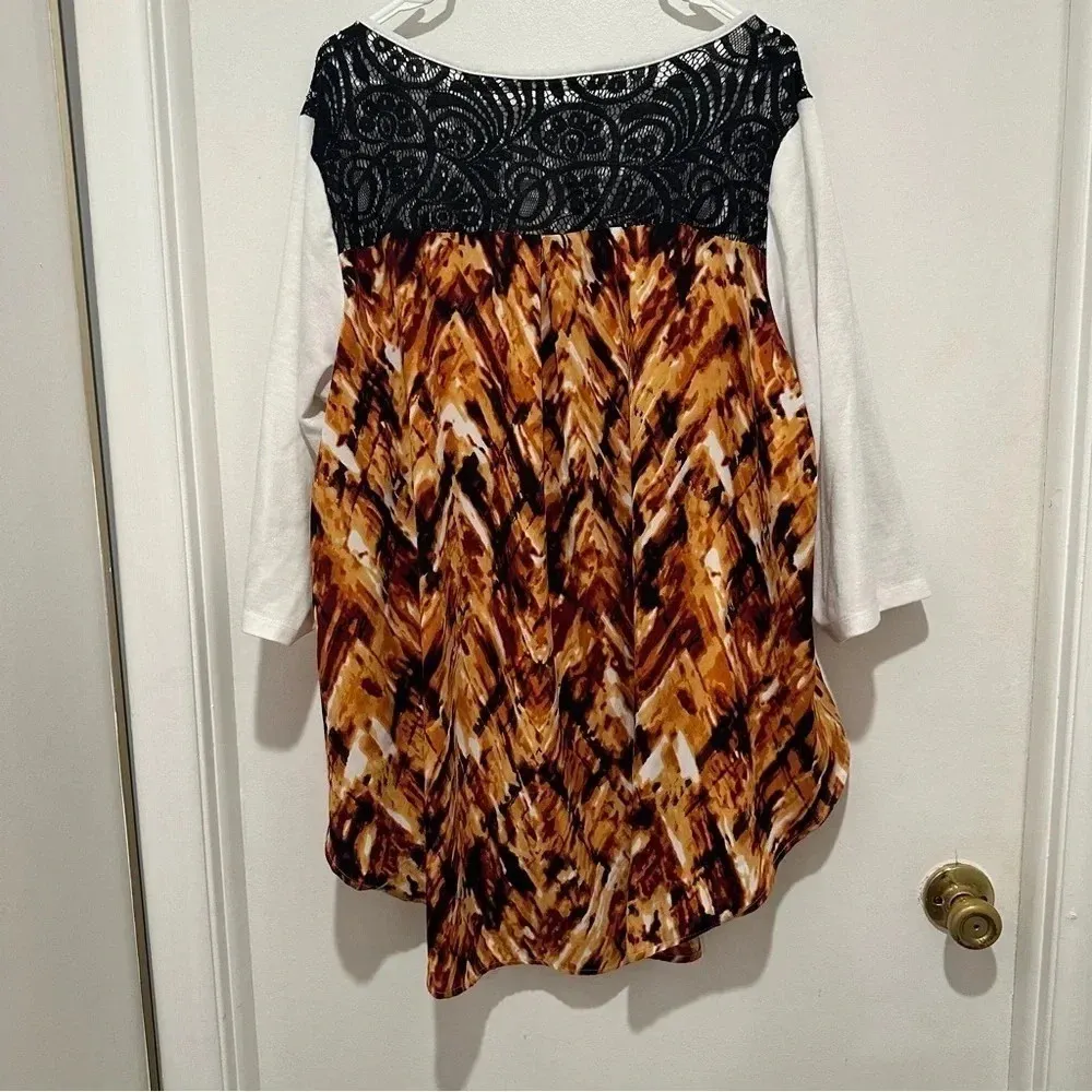 Kate & Mallory Kate‎ & Mallory High low patterned lace top - Image 2