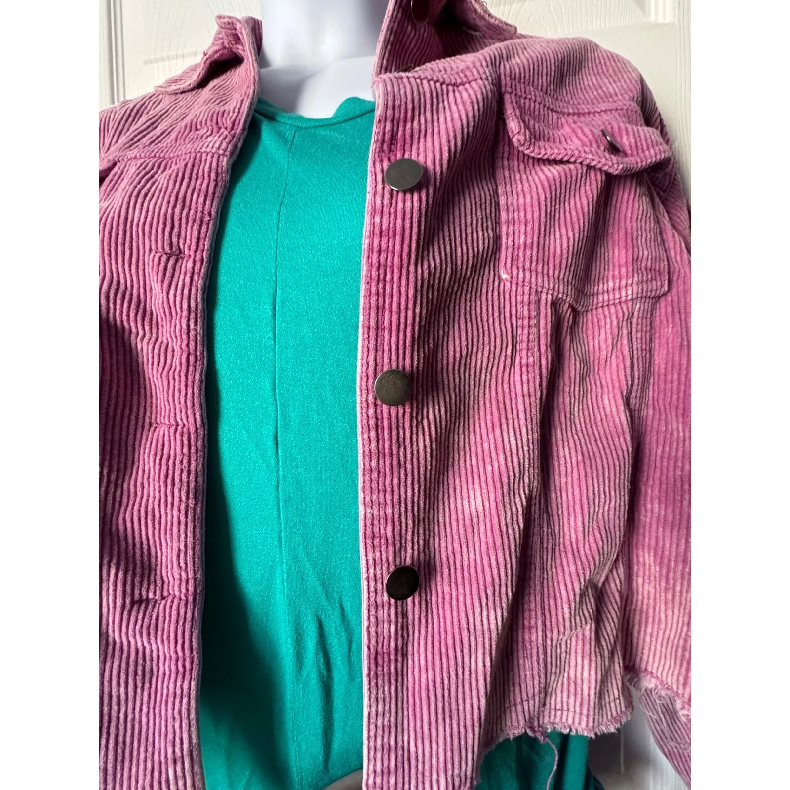 POL Boho Frayed Hem Plum Berry Mineral Washed Cotton Corduroy Trucker Jacket - Image 5