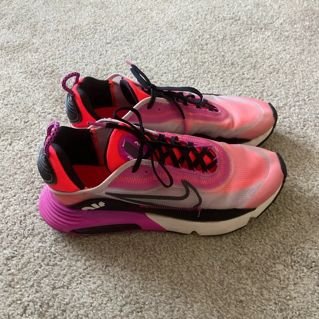 NIKE‎ WMNS AIR MAX 2090 ICED LILAC size 11 - Image 4