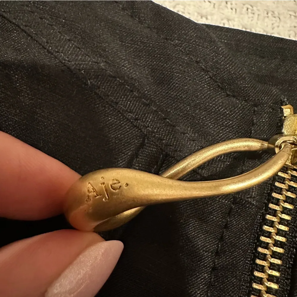 Aje Giselle Long Sleeve Corset Top with gold metal hardware size 12 in black - Image 11