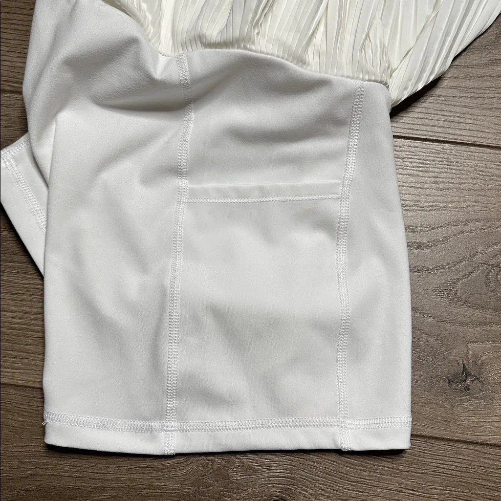 NWOT Yogalicious‎ Lightstreme Hybrid Strut This Skort Pleated High Rise White M - Image 5