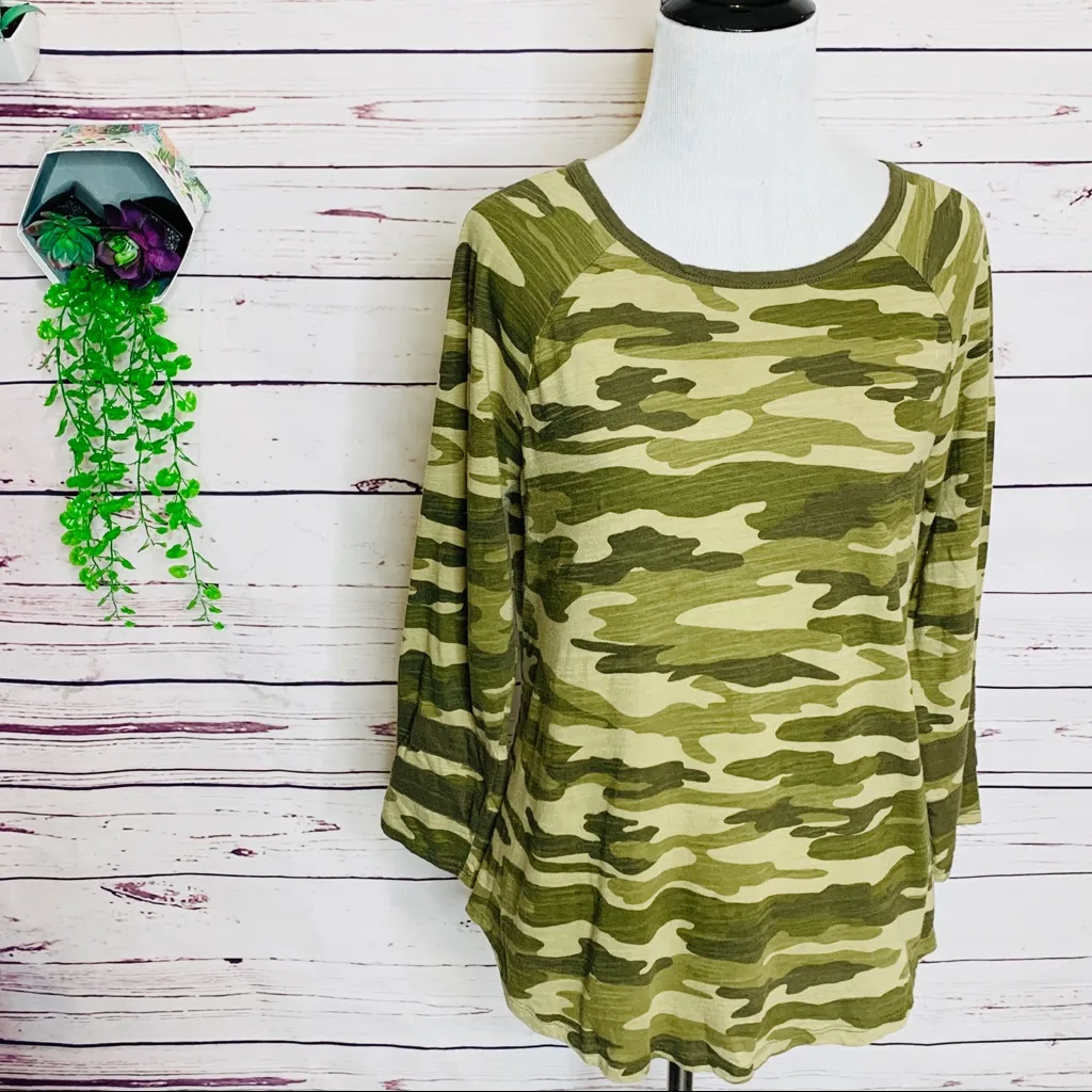 Lucky Brand Green Camouflage 3/4 Sleeve T-Shirt Casual Top Women’s Size Small - Image 5