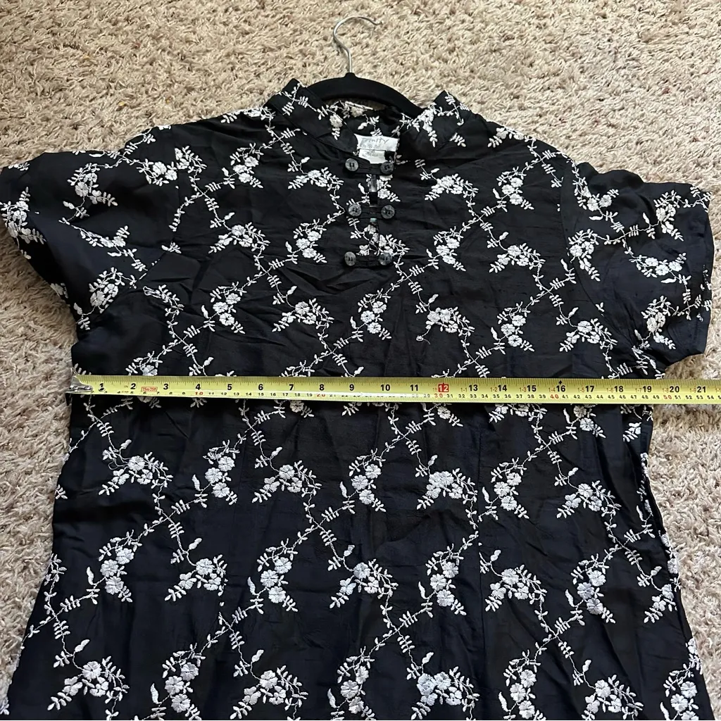 Vintage Trinity Women’s 100% Silk Floral Qipao Cheongsam Midi Dress Frog Button Size M - Image 6