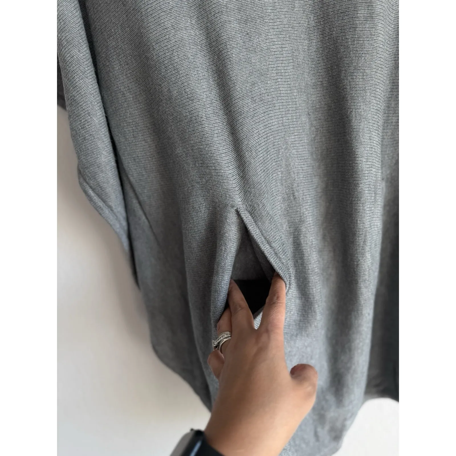 White House Black Market Women Size M Gray Cowl Neck Kangaroo Pocket Poncho Boho - Image 6