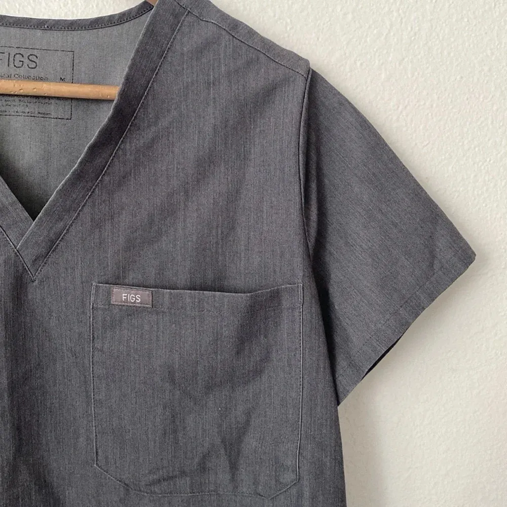 Figs M Catarina One-Pocket Scrub Top in Graphite Gray - Image 6