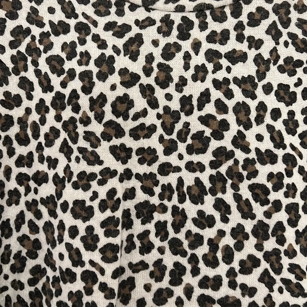 Gypsy Rose Cheetah Crop Top - Image 2