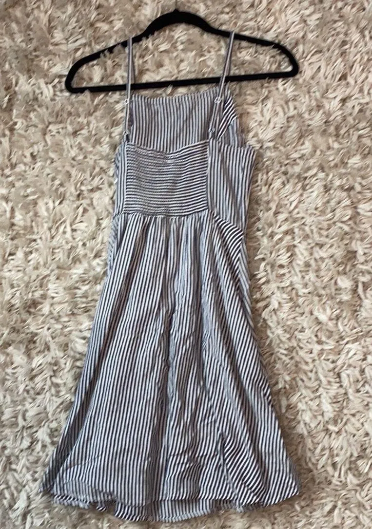 Old Navy Dress - Image 2