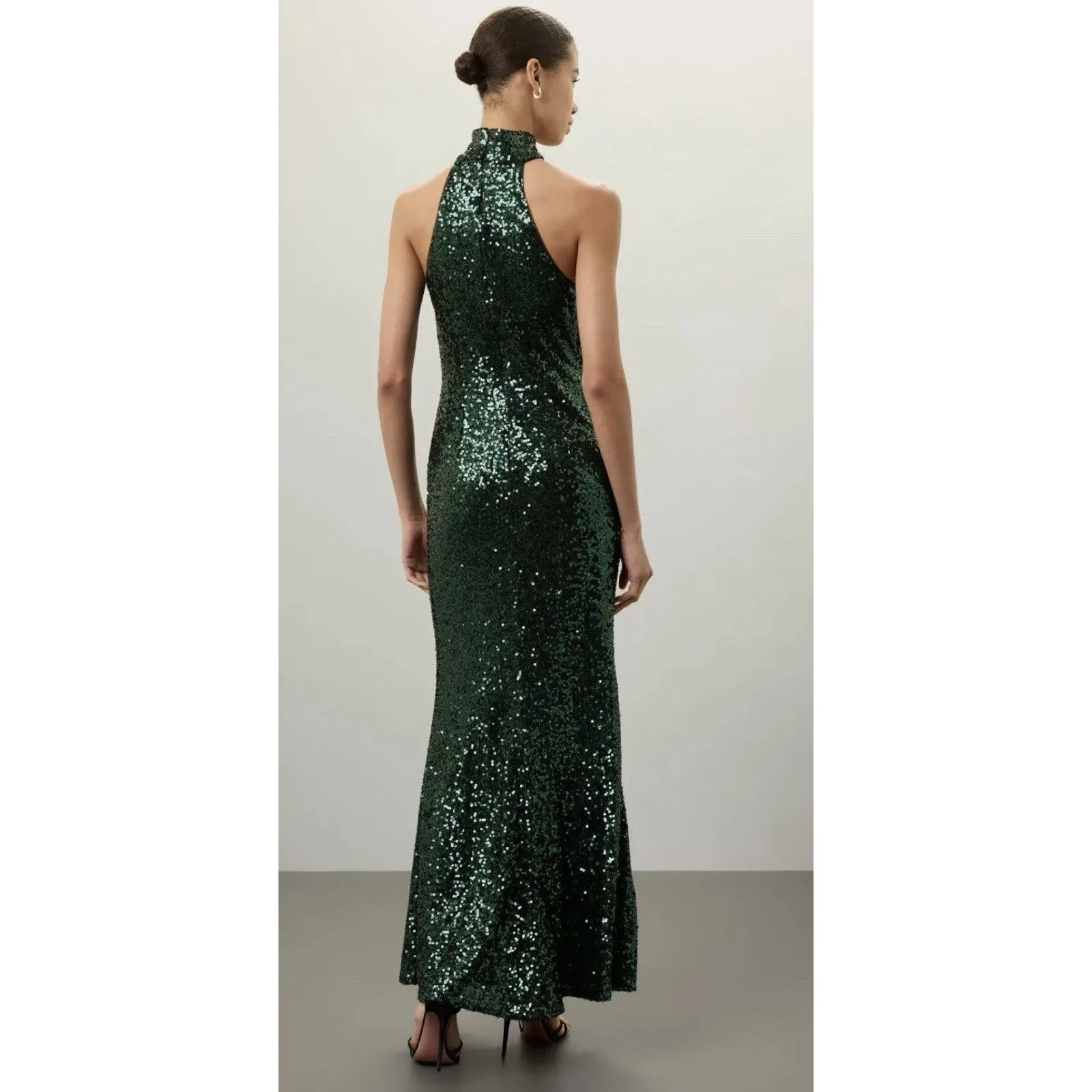Badgley Mischka Emerald Sequin Asymmetrical Halter Gown Size 2 - Image 7
