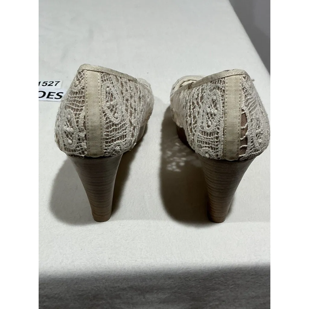 Womans American Eagle 8 1/2 Ivory Crochet Lace Open Toe Wedge Heel Shoe Slip On - Image 6