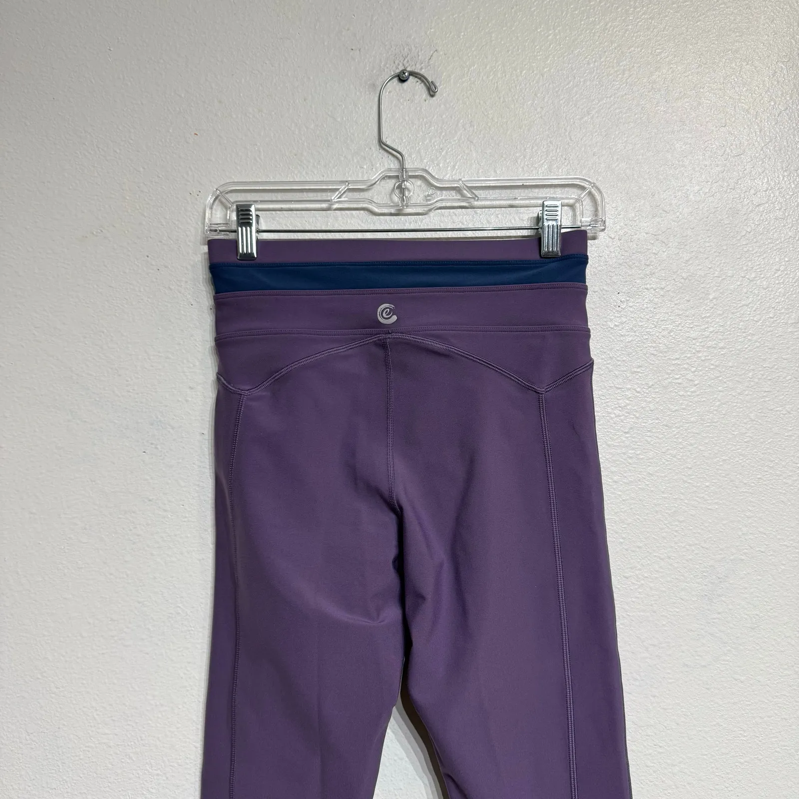 Johnny Was Calme Mulled Grape Criss Cross 7/8 Leggings Sz M - Image 6