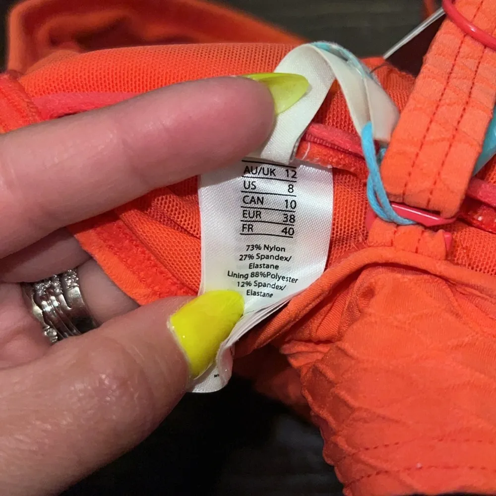 NWT Honeycomb Cross Front Multifit Bra - Tangerine - Image 4