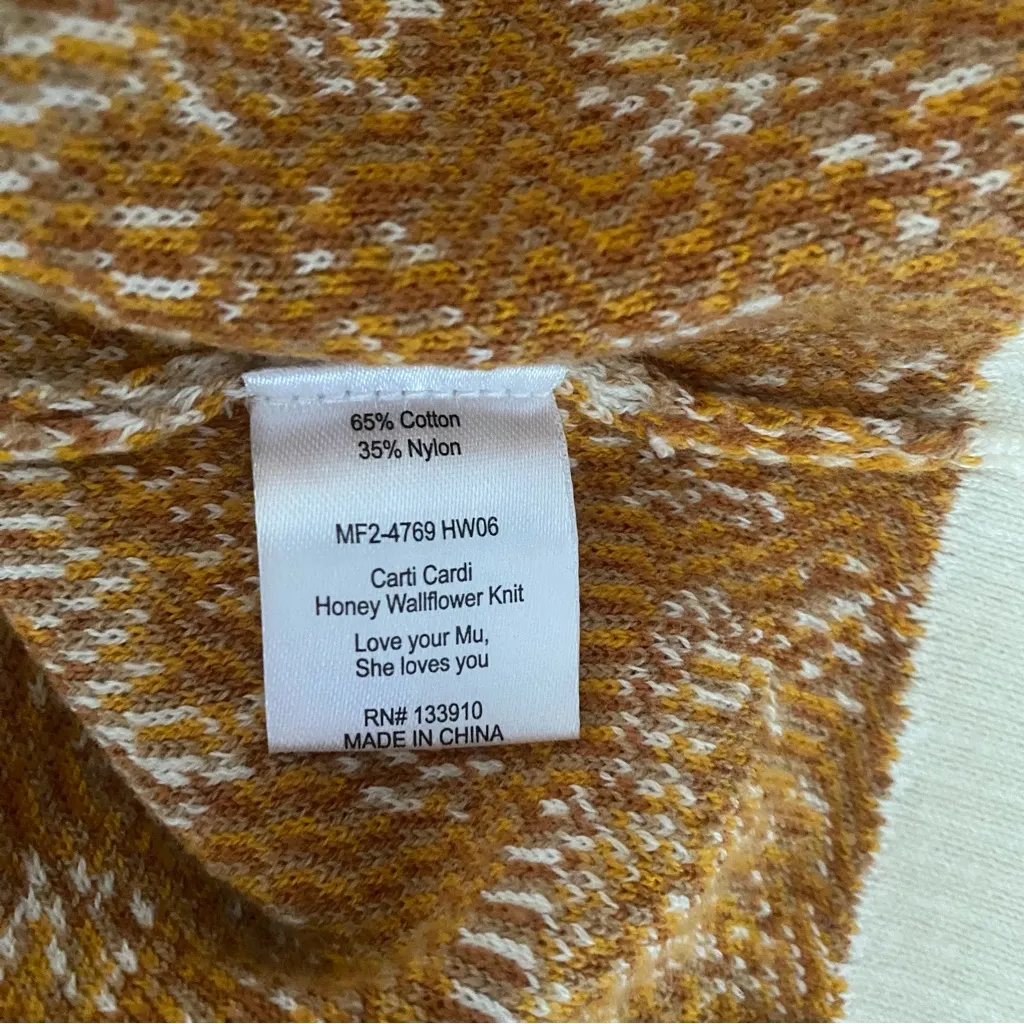 Show Me Your MuMu Honey Wallflower Carti Cardigan Sweater size XS Cream Yellow - Image 7