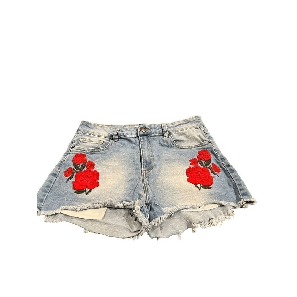 Urban Heritage high rise red roses embroidered shorts Jeans size 9 - Image 2