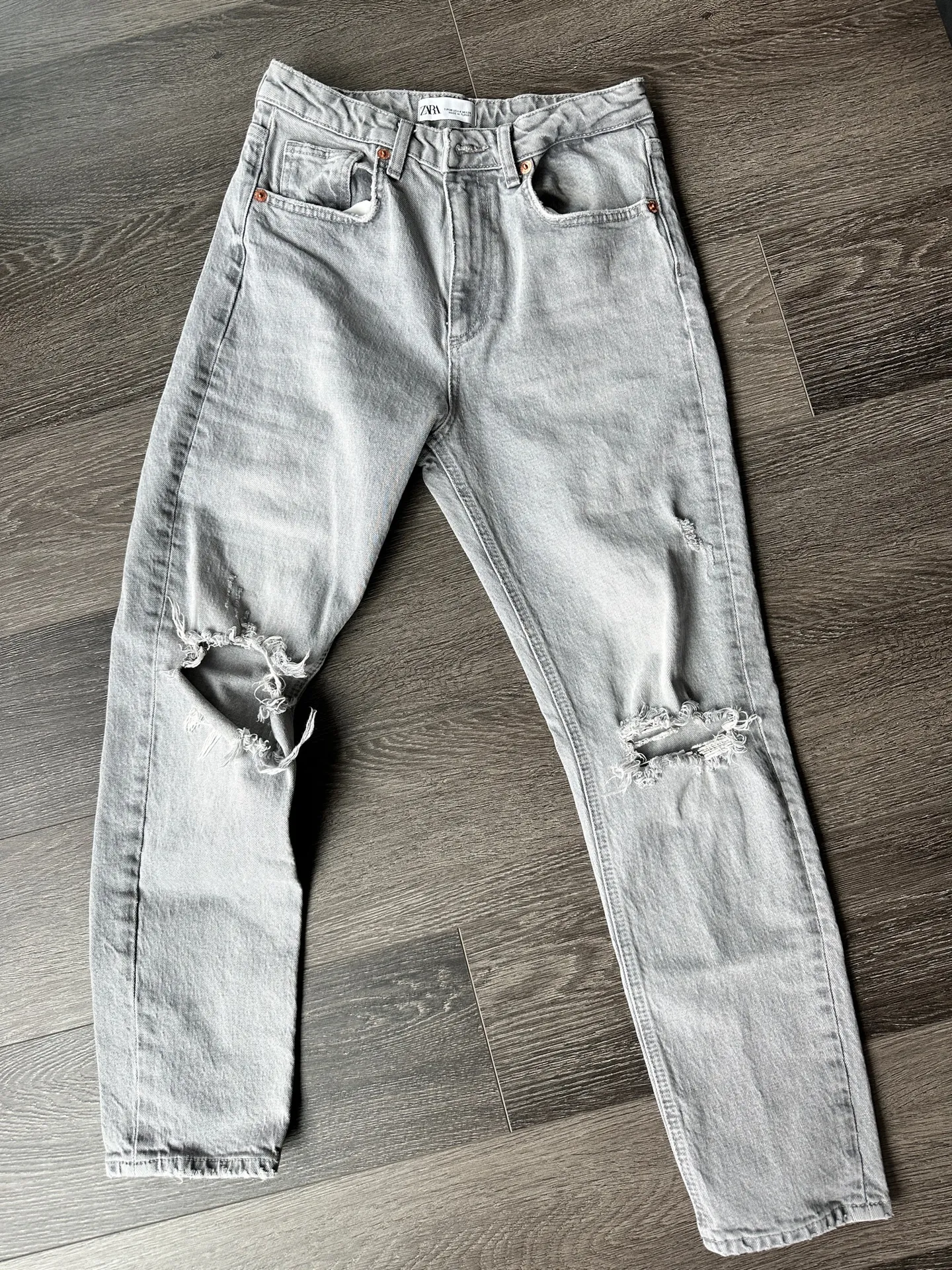 Grey ZARA Jeans Distressed - Image 8
