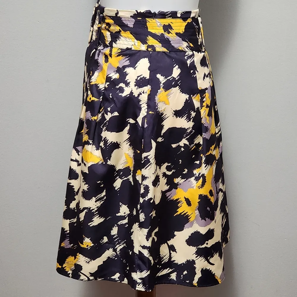 The Limited purple yellow abstract belted satin skirt size small - Image 4