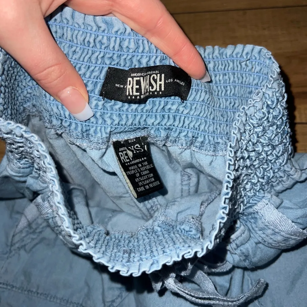 blue pants - Image 3