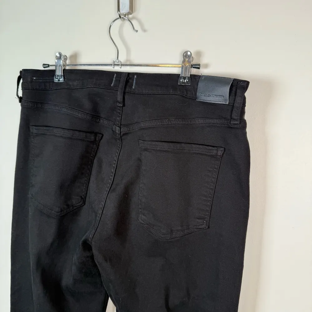 Citizens of Humanity Black Isola Cropped Straight Leg Jean - Image 5