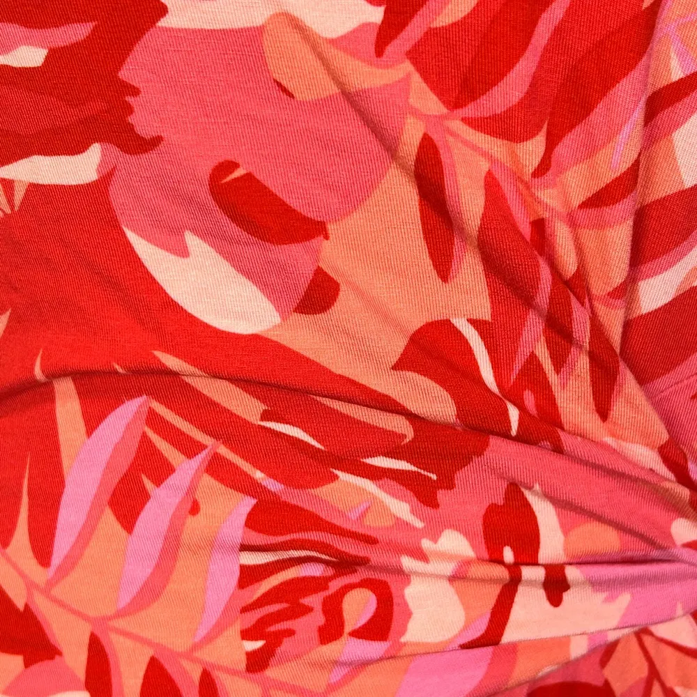 Chicos Tropical-Print Side-Tie Dress Size 1 8/10 Jersey Knit Midi Red Pink - Image 6